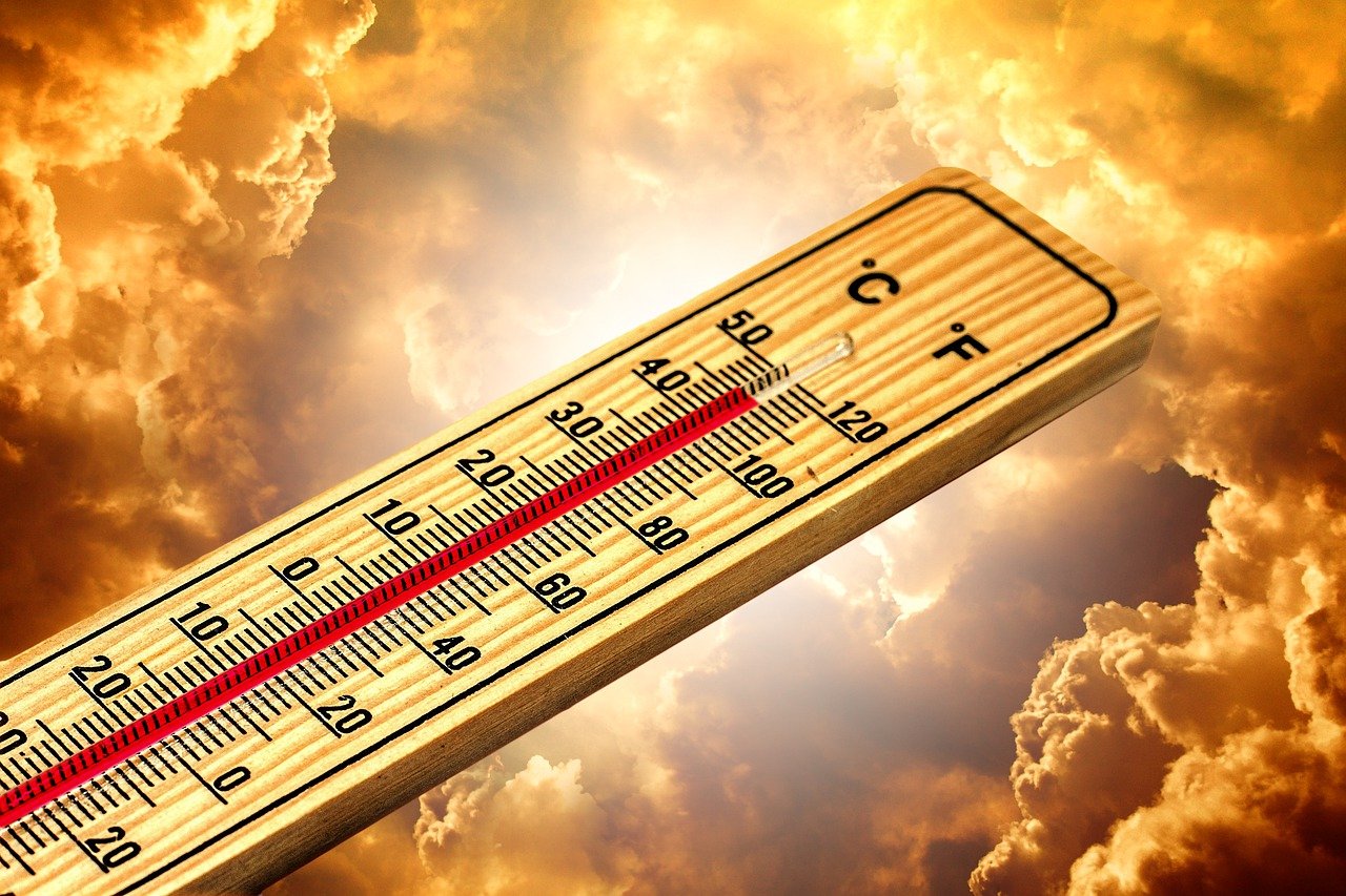 Nova onda de calor chega ao Brasil a partir do próximo domingo (18)